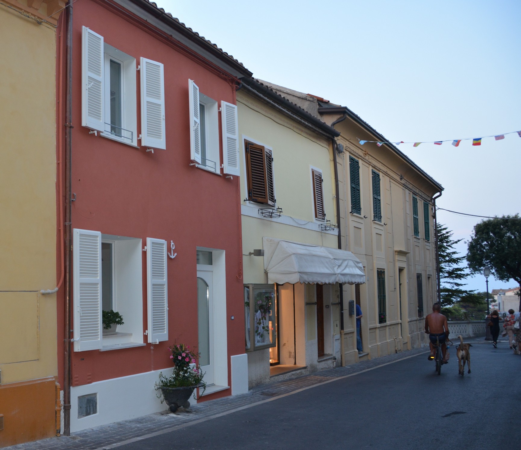 Case vacanza numana centro vista mare casa affitto estate mare Conero indipendente giardino