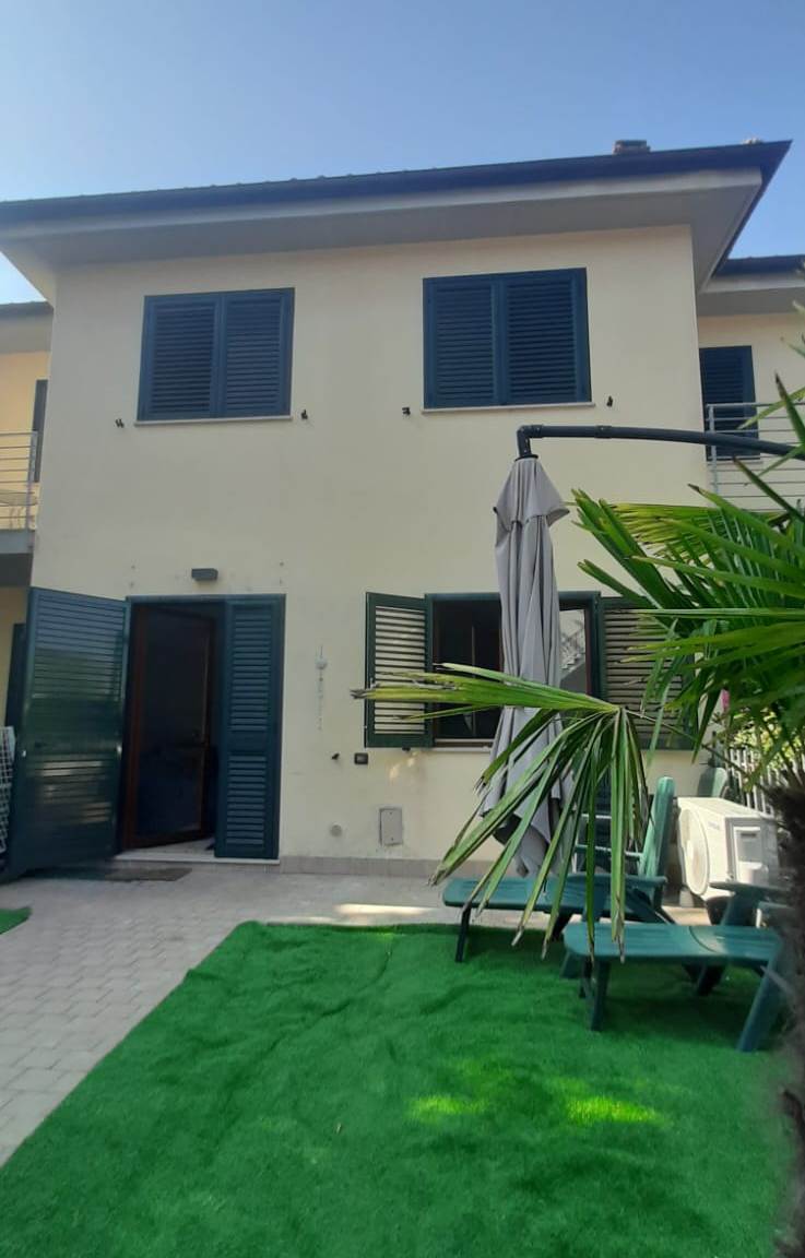Casa affitto Sirolo vacanza Numana appartamento estate mare Conero indipendente giardino