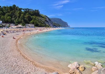 Le spiagge più belle di Numana guida al mare della Riviera del Conero Spiaggola